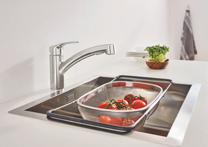 Змішувач для кухні з висувним виливом Grohe Eurosmart New (30305001)