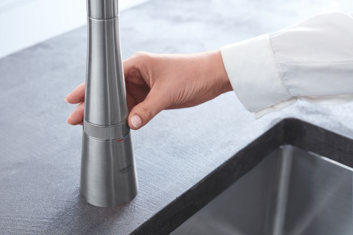 Змішувач для кухні з висувним виливом Grohe Zedra SmartControl (31593DC2)