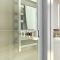 Душова кабіна без піддону Koer SR SC05-90x90x195-TR-01 прозоре скло Easy Clean 6мм, хром (KR5363)